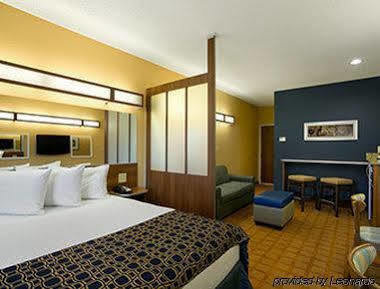 Quality Inn & Suites Washington Buitenkant foto